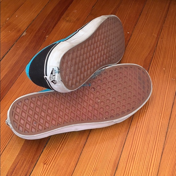 Vans - Picture 5 of 5